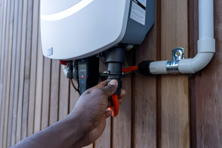 steptodown.com572263 (1)